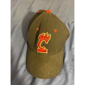 UC University of Cincinnati Bear Cats Baseball Hat cap Black Size 7 1/8 Zephyr